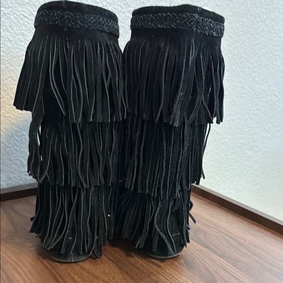 Black Fringe Minnetonka Women's Boots - Picture 4 of 6